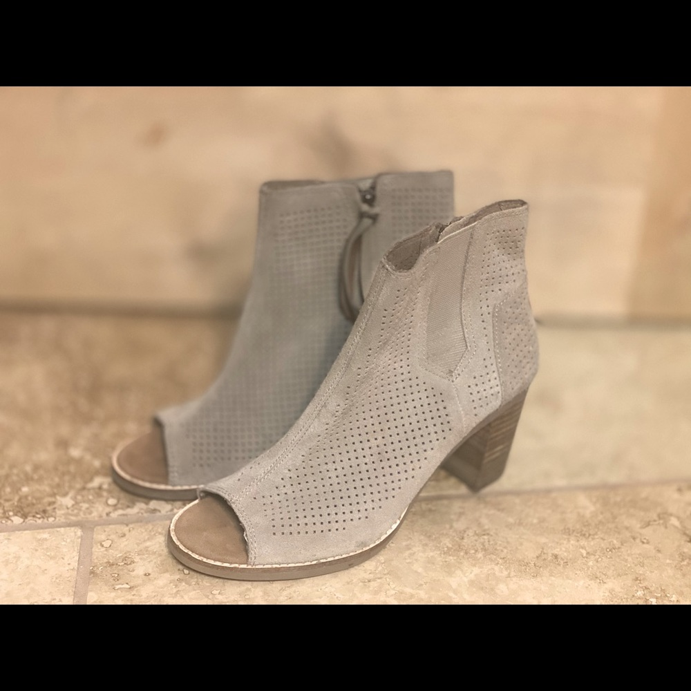 Tom’s peep toe ankle booties